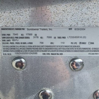 2005 Sundowner 3 HORSE Trailer