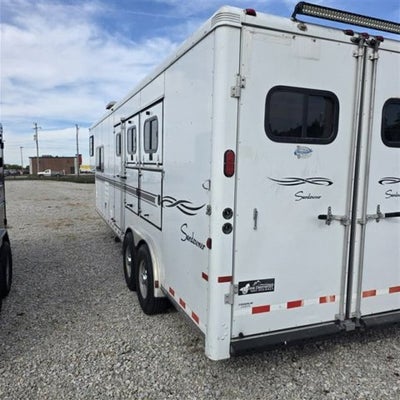 2005 Sundowner 3 HORSE Trailer