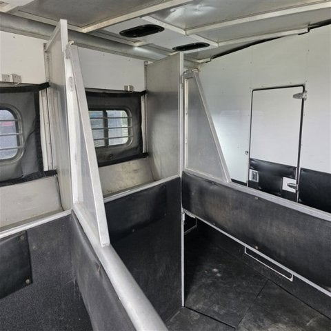 2005 Sundowner 3 HORSE Trailer