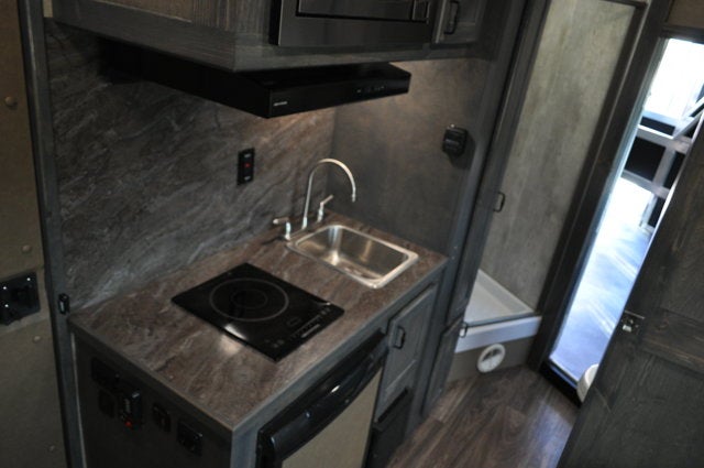 2027 SHADOW 69236S Living Quarters