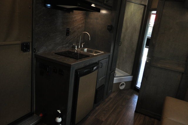 2027 SHADOW 69236S Living Quarters