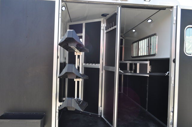 2027 SHADOW 69236S Living Quarters
