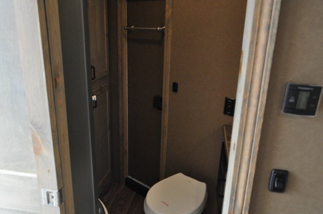 2027 SHADOW LQ SERIES Living Quarters