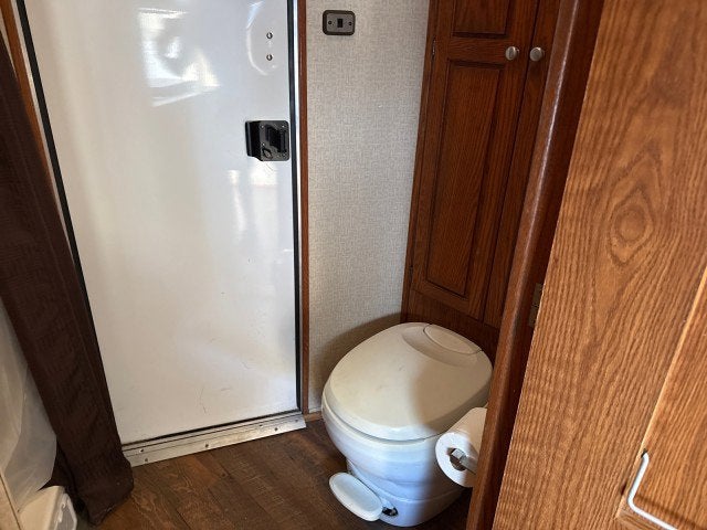 2005 Keeferbuilt 4 HORSE LQ Trailer