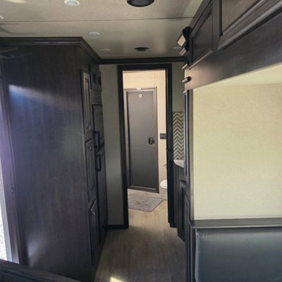 2024 Exiss 3 HORSE LIVING QUARTERS