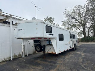 2010 Bison 4 HORSE LQ Trailer