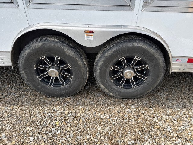 2023 Bison COACH Trailer