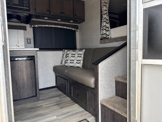 2023 Bison COACH Trailer