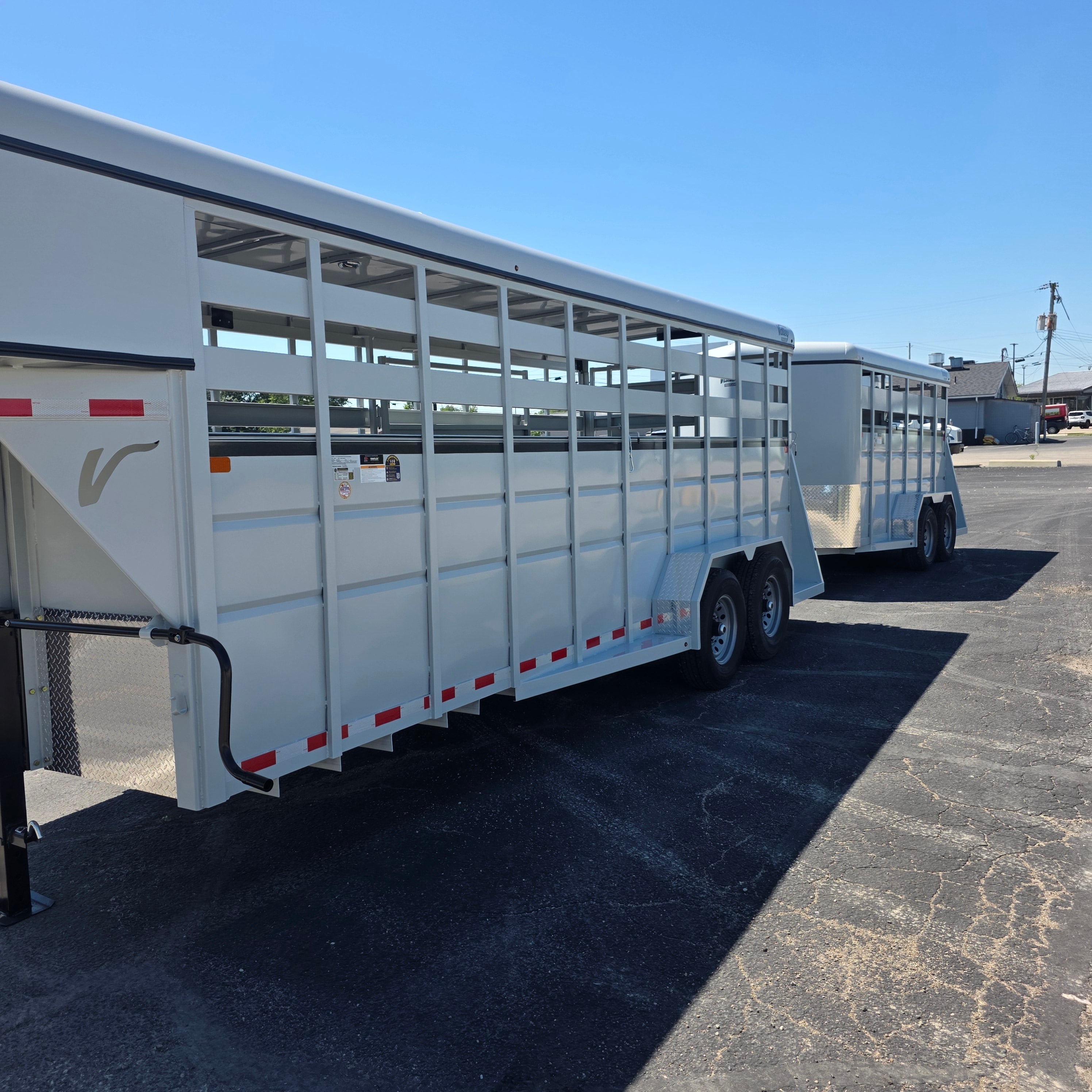 2027 VALLEY TRAILERS 6'8 X 20' GOOSE NECK Base