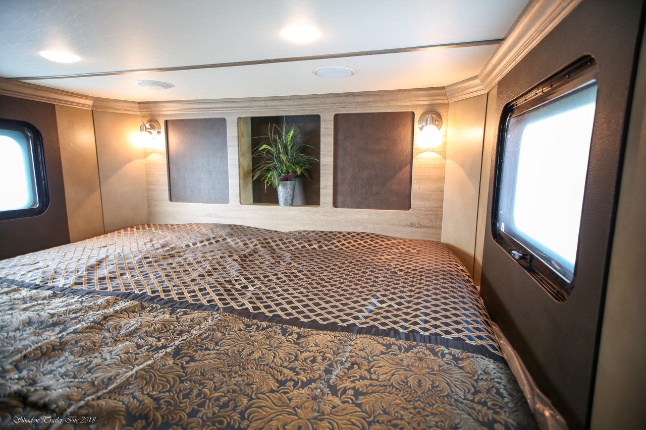 Shadow 14' Living Quarter Trailer